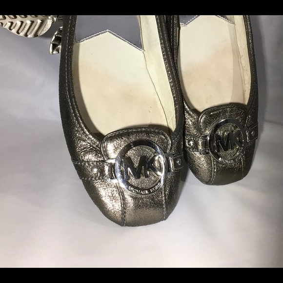 Micheal Kors bronze loafer - Picture 11 of 14